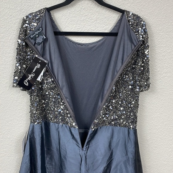 NWT Pisarro Night Beaded Sequin Bodice Mixed Media Taffeta Maxi Dress Grey 18 - Picture 5 of 11